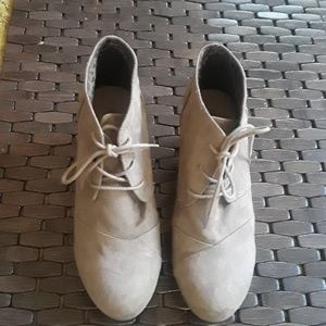 Gorgeous Tan Suede Ankle Boots